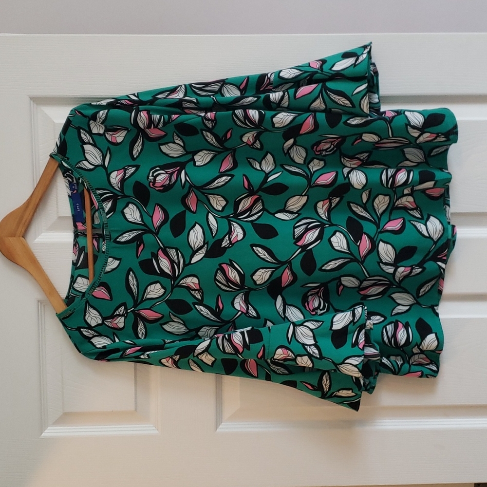 Apt 9 Green Floral Elbow Length Bell Sleeve Top Sz XL